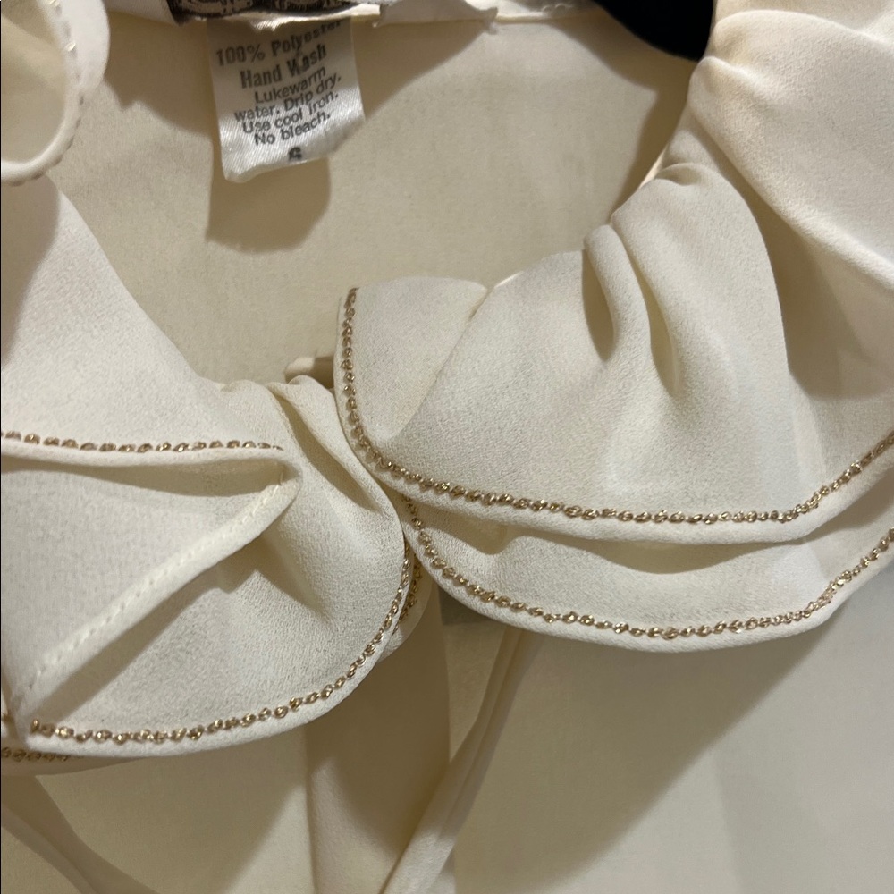 St. John Ivory Blouse with Tie Neck - Picture 5 of 10